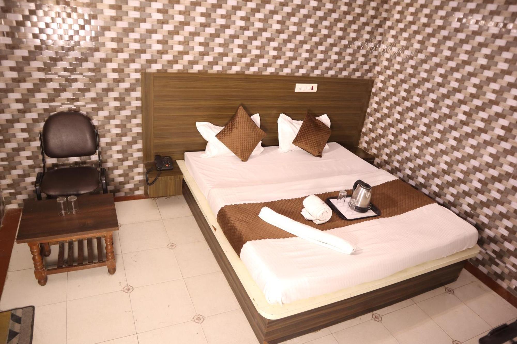 Hotel P R Palace لاكناو المظهر الخارجي الصورة